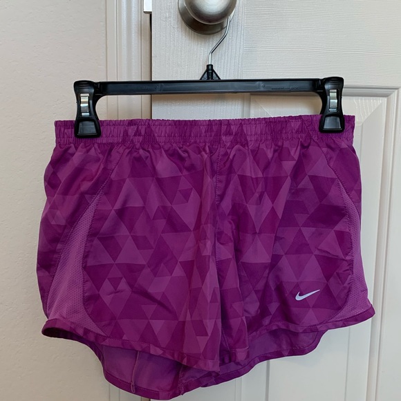 Nike running shorts - Picture 1 of 1